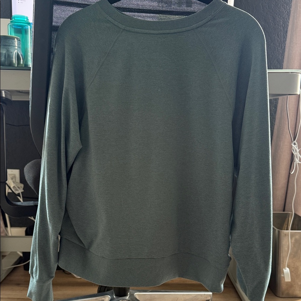 Women’s Vuori halo crew